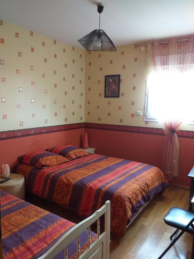 Chambres d'Hôtes : chez Mamie Riclaude Orsan Extérieur photo